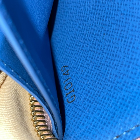 LOUIS VUITTON CLEMENCE WALLET BLOOMING FLOWER - Picture 15 of 16